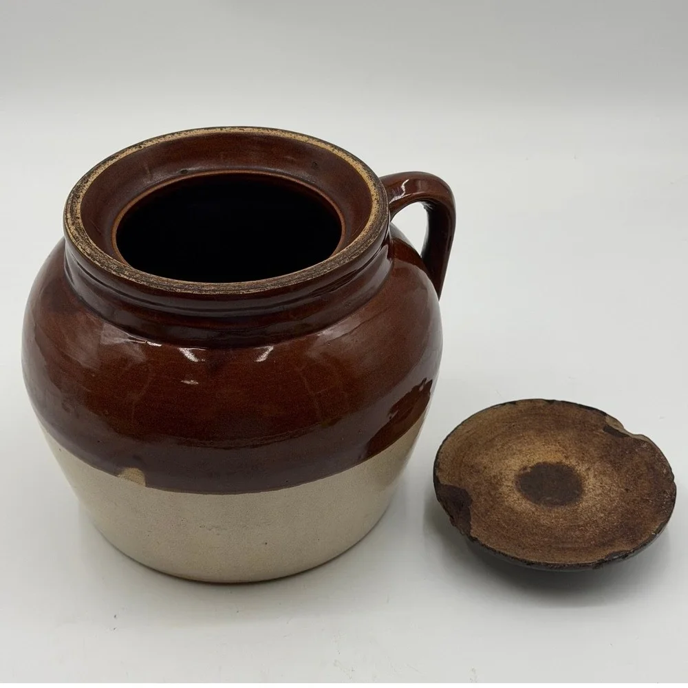 Vintage Robinson Ransbottom Blue Crown 3 Two Tone Stoneware Bean Pot with Lid